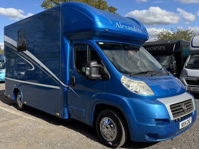 Alexanders Newmarket 3.5t – Stallion Stall