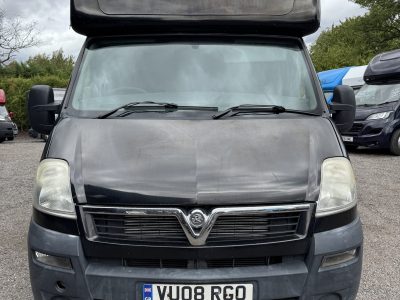 Emslie equine coach built 3.5T