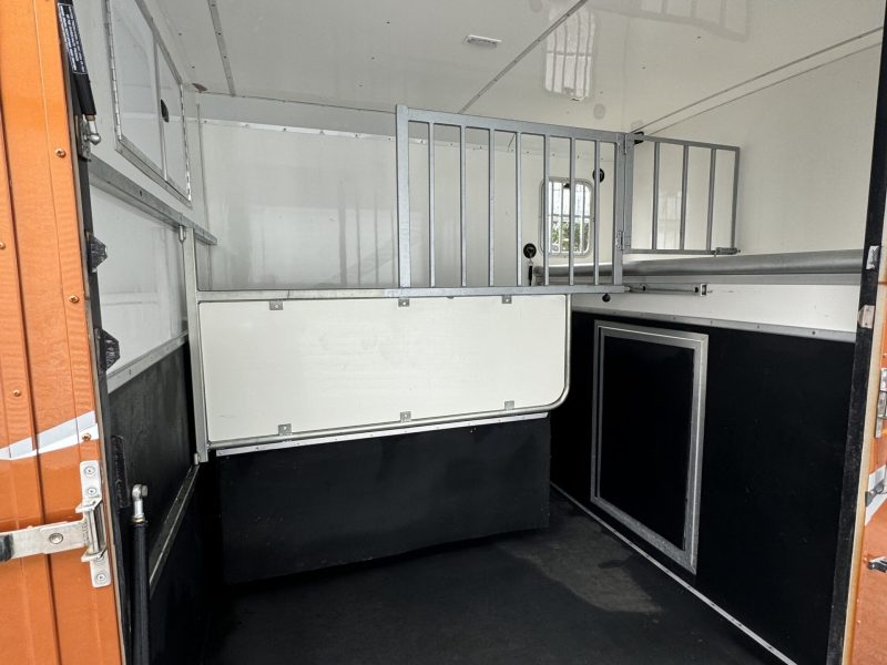 Wildtrack 4.5T Coach Built – Half Wall