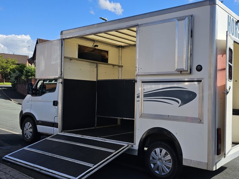 Vauxhall Movano 3.5t Horsebox 2007 For Sale